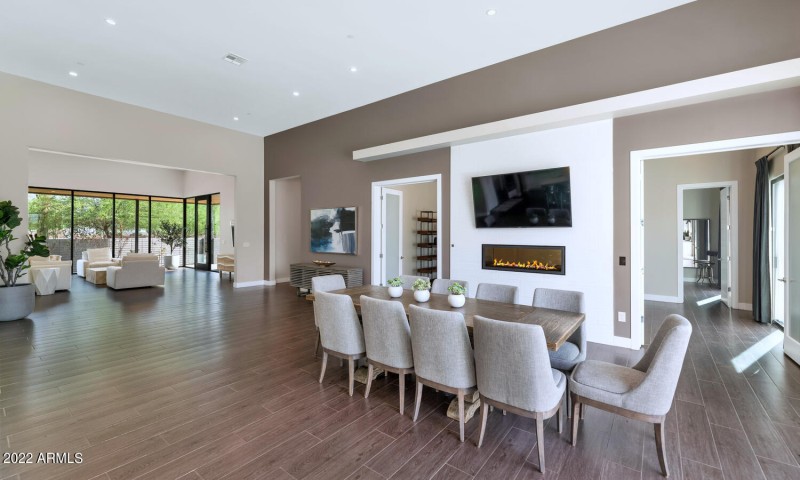 10195 E Cactus Rd-large-012-017-10195 E