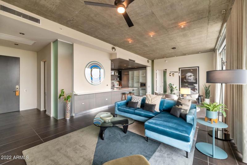 6850 E Main St-large-007-021-Hotel Valle