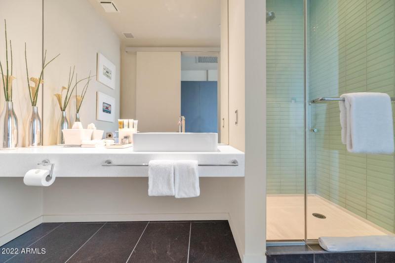 6850 E Main St-large-023-033-Hotel Valle