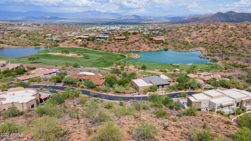 0018-5 - Lava Bluff