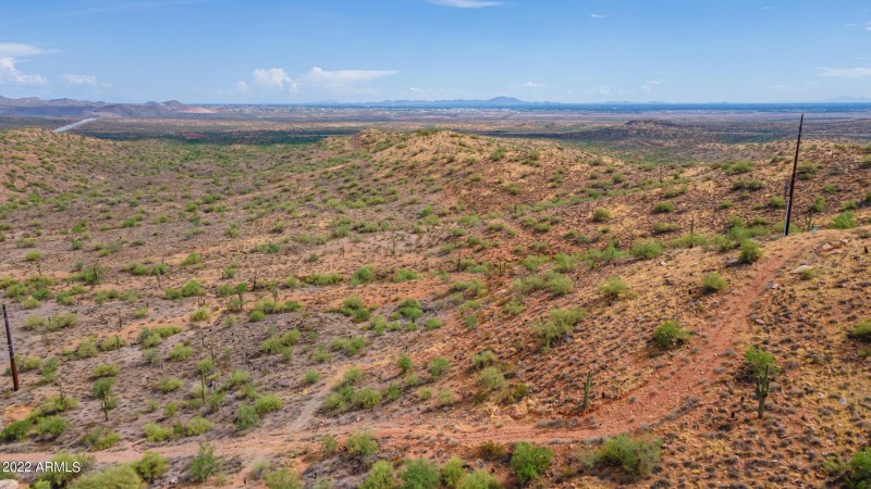 0025-12 - Lava Bluff