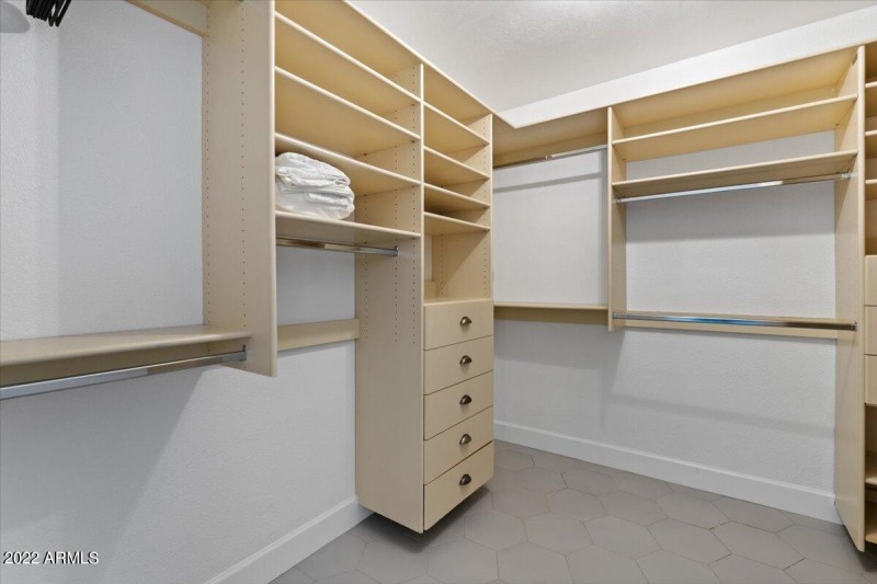 Walk in Closet