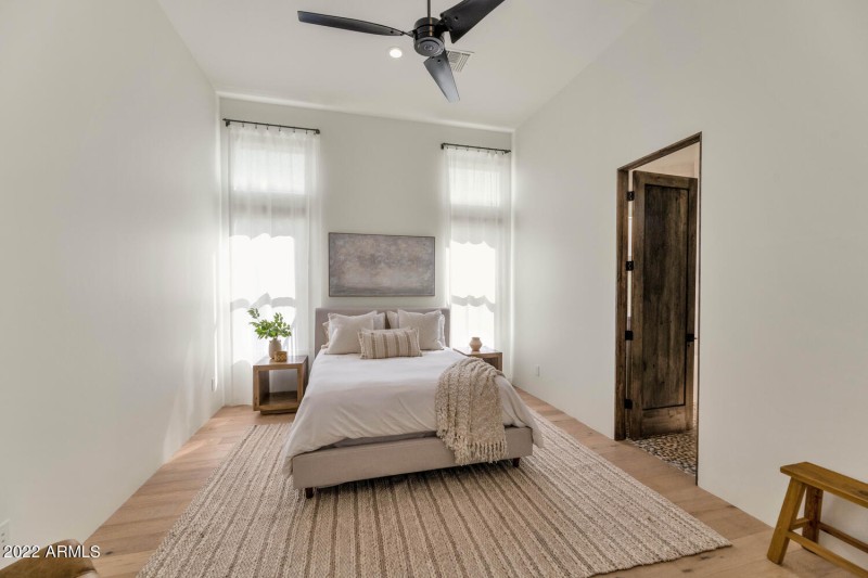 7566 E Sundown Ct-large-026-033-7566 E S