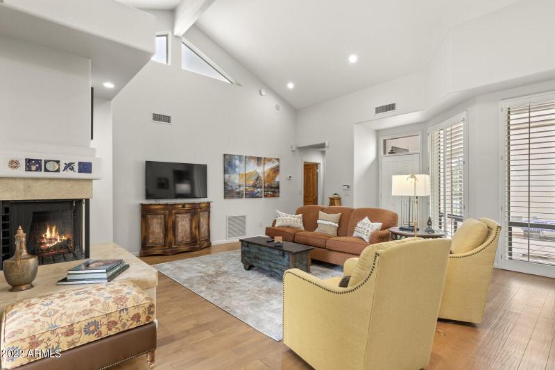 06_23010_N_86th_St__06_mls