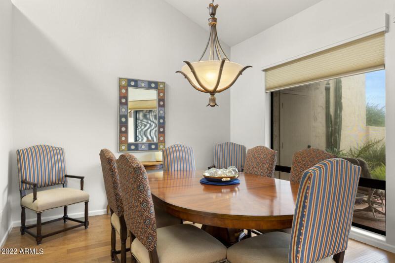 10_23010_N_86th_St__08_mls