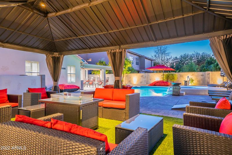 Carla-Twilight HD-15