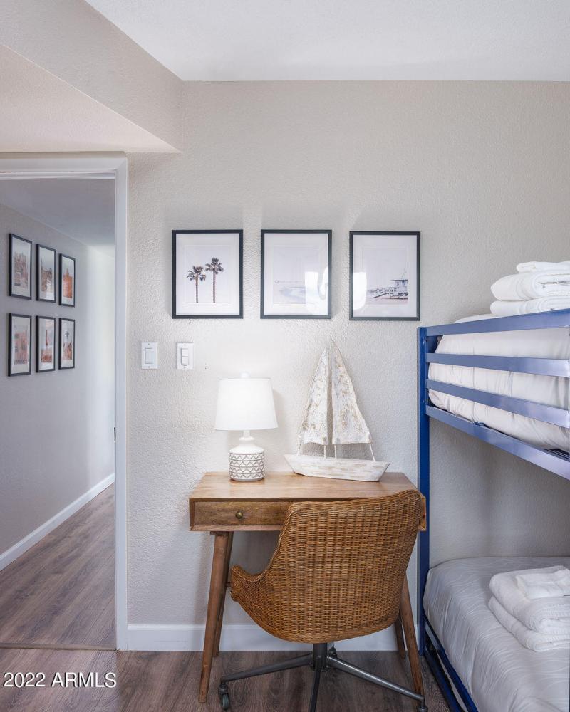 PROPERTYIMAGECO_6839EKeltonLn_WEB-28