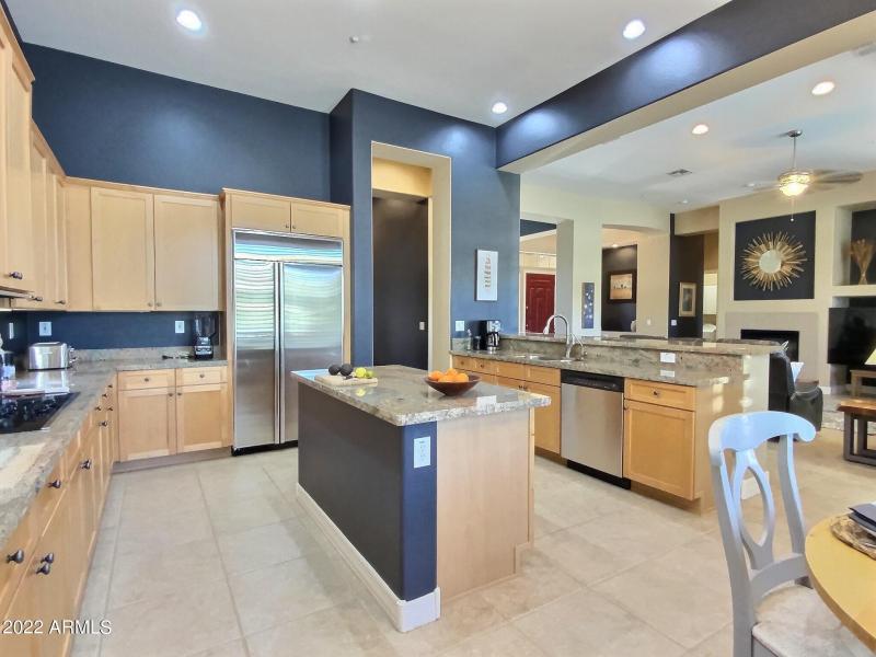 1946 W Eastman - Kitchen b