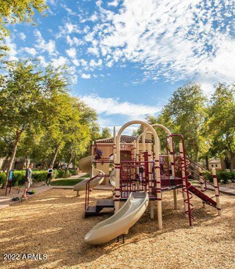 Many Pocket Parks