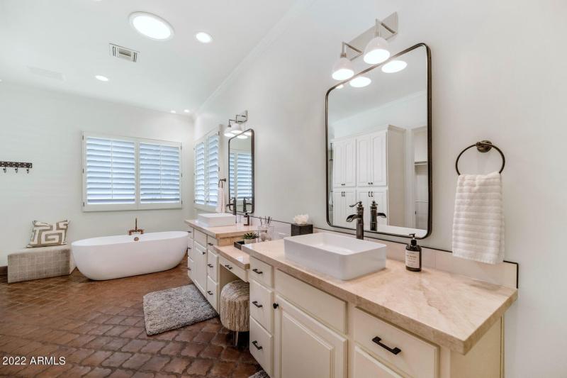 6139 E Calle Del Sud-large-023-018-6139