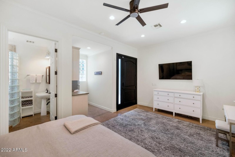 6139 E Calle Del Sud-large-036-044-6139