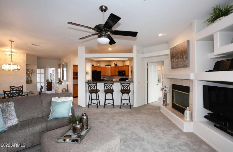 10 Great Room-Kitchen