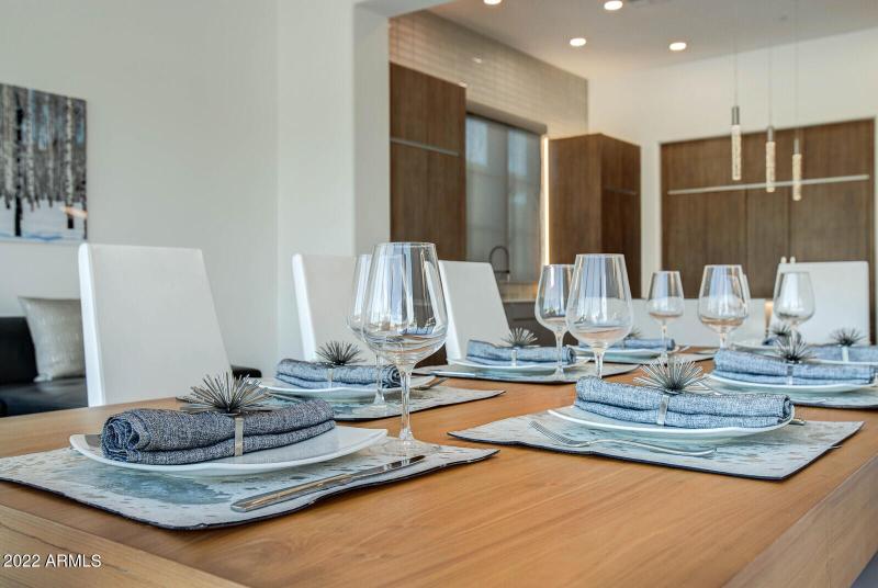 24_19823_N_83rd_Pl__24_mls