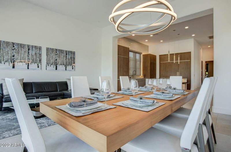 25_19823_N_83rd_Pl__25_mls