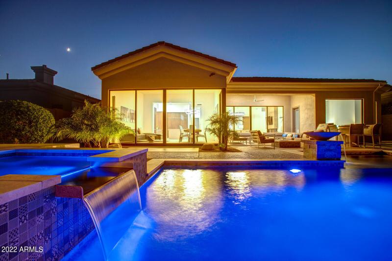 95_19823_N_83rd_Pl__95_mls