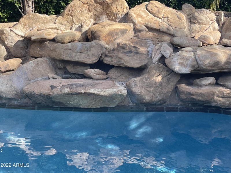 HUGE ROCKS