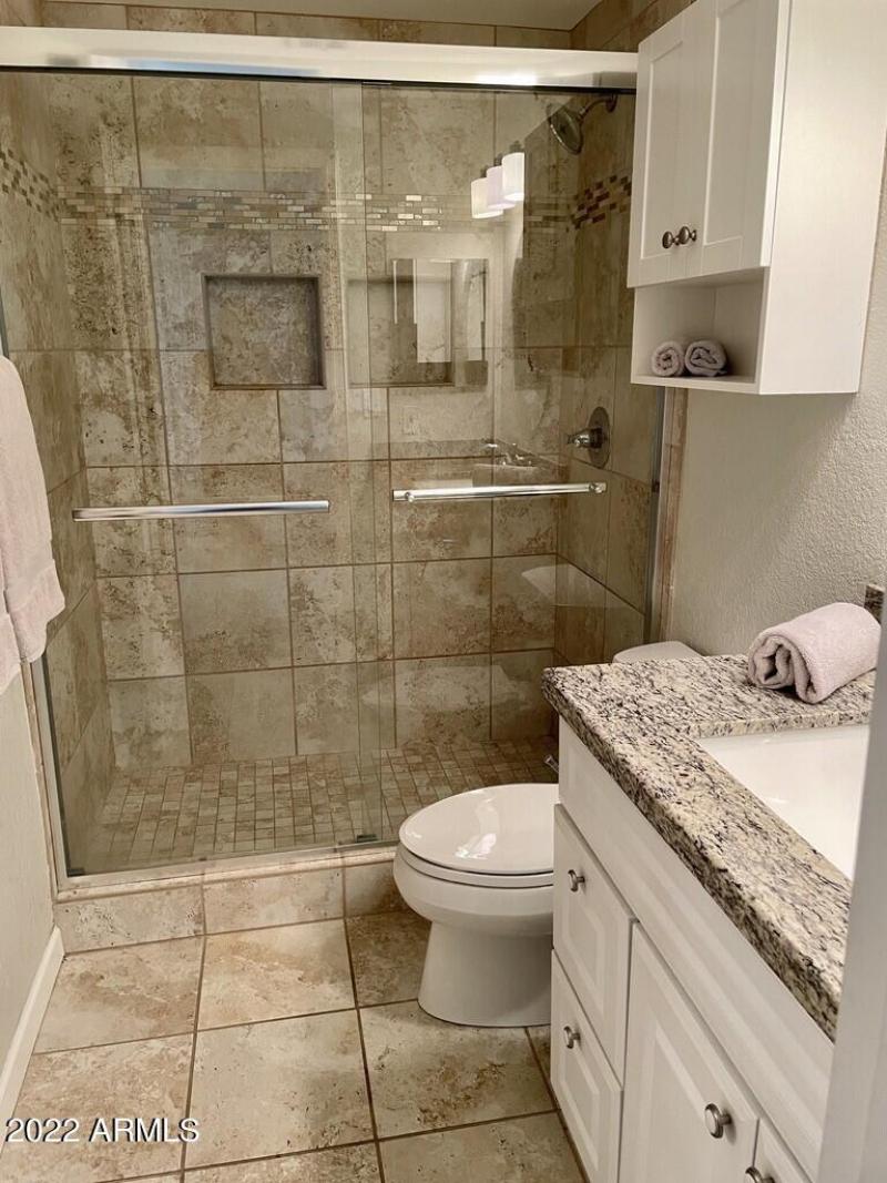 bathroom1