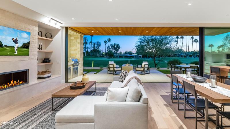 6331 E Phoenician Blvd