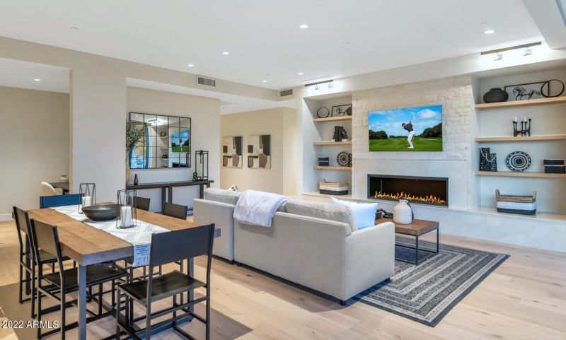 6331 E Phoenician Blvd-large-019-012-633