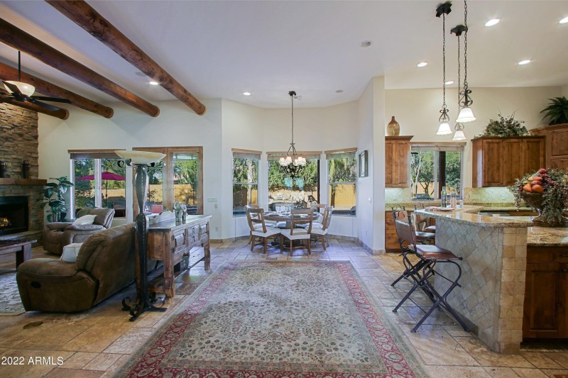 Greatroom, Eating Area and Kitchen