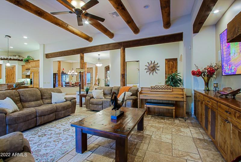 Detail - Greatroom 3