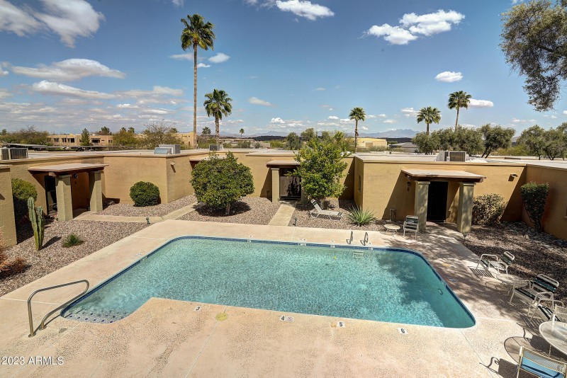 Pool & Mountain View