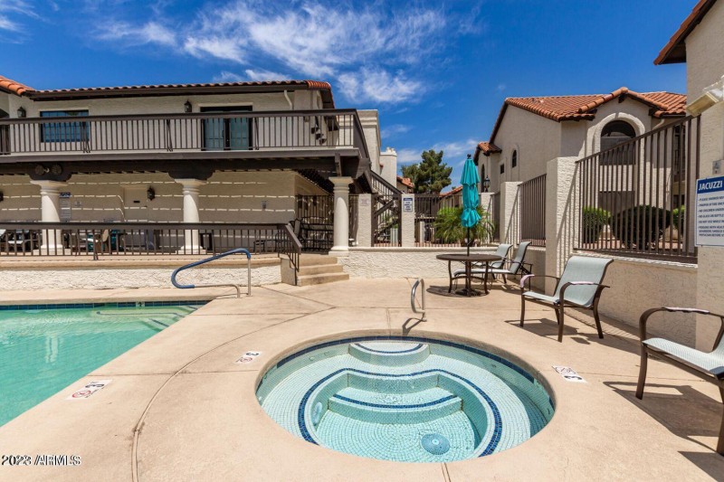 20220429081158572343000000-o