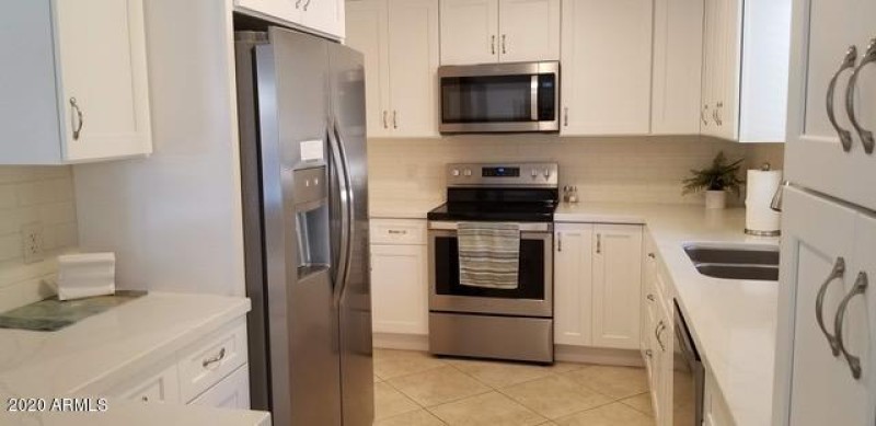 Kitchen 3-9647 E Palomino Pl