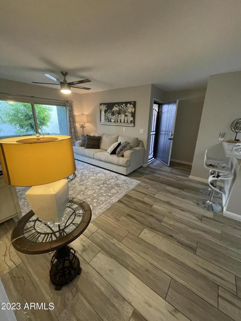 101B377F-2F1F-4FE7-9D11-A3CDBFB68A36