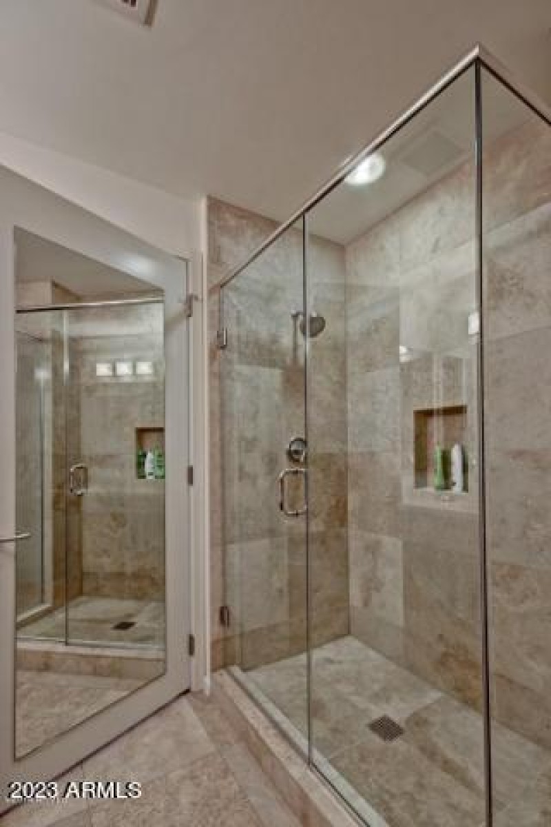 20151026193839651350000000-o