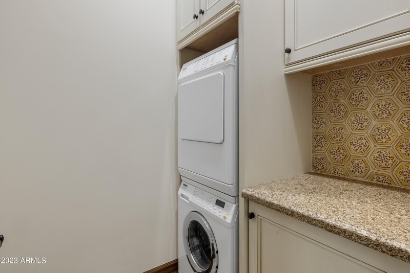 Guest Laundry Room