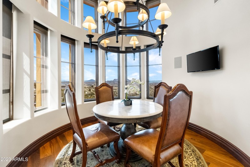Breakfast Nook