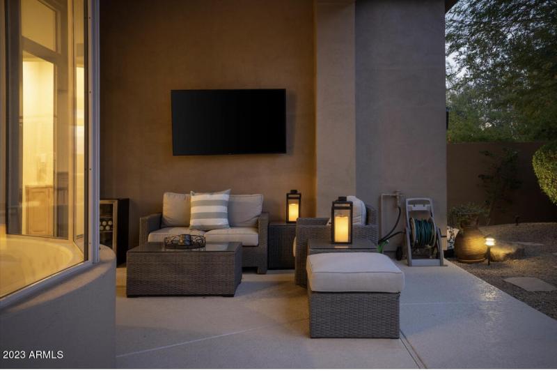 62672F39-6018-469A-B8C6-A293B956F208