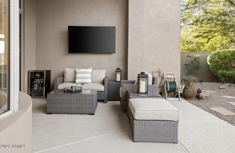 77343F1C-D1A7-4C8B-90B6-C51B396DB9C0