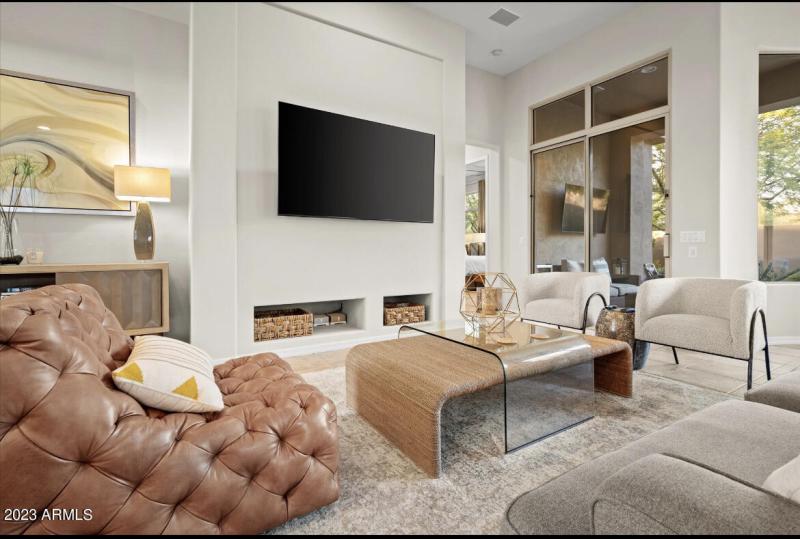 3AFFF0AE-170A-4CFE-A5B5-A24B05DF77ED