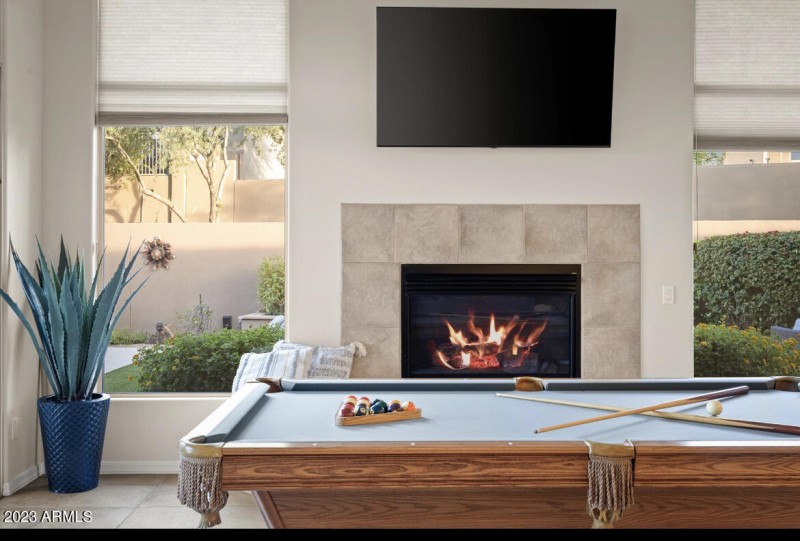 0F27F30D-4299-474E-97D7-B28C0D5702B8