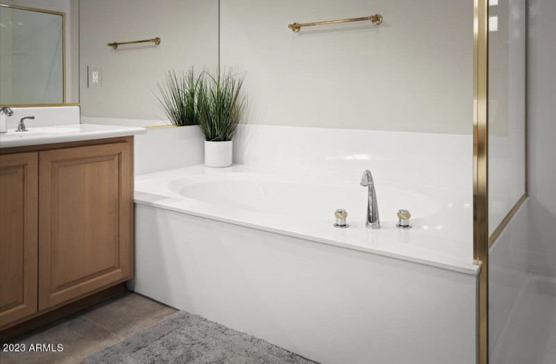 ED2EA57F-59F6-4B09-81E6-4A2FD0BE2DD7