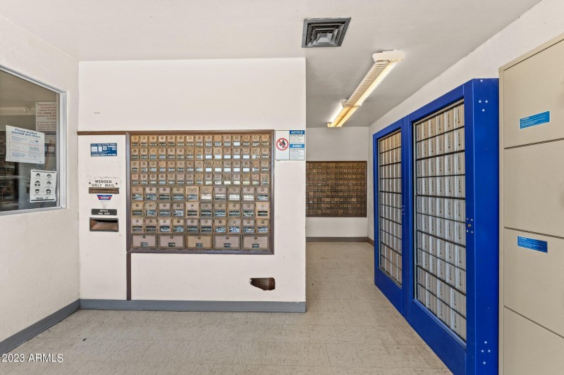 P.O. Interior