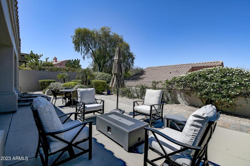 13810 N Woodside Dr (33)