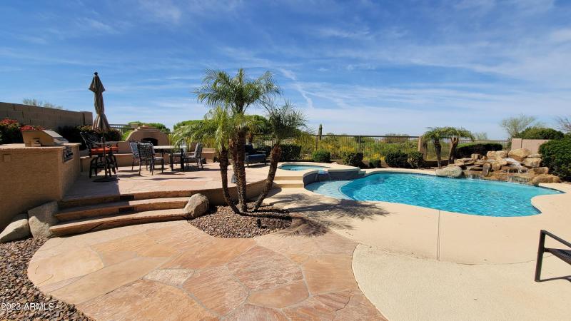 Built-In BBQ and Fireplace