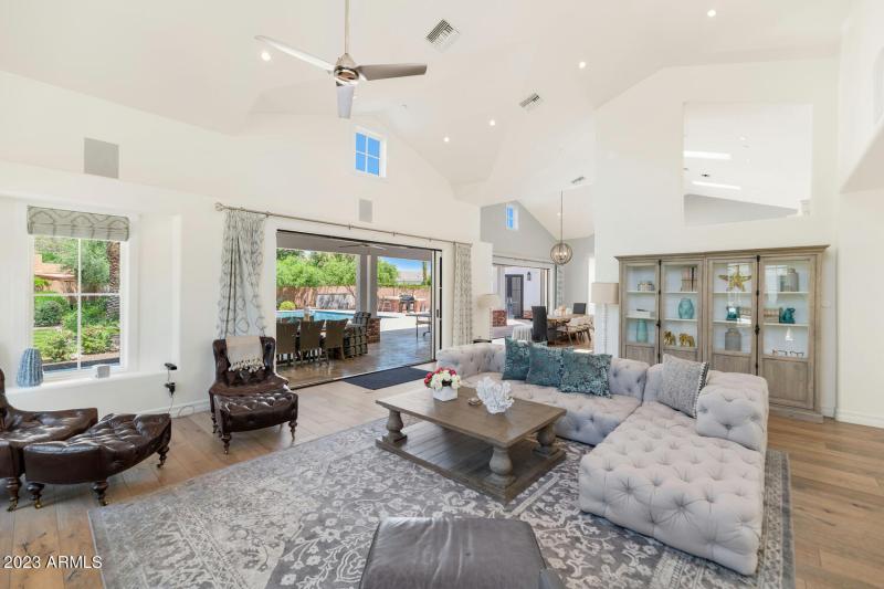 4202 N 64th St-large-010-048-4202 N 64th