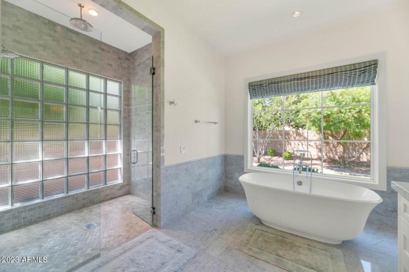 4202 N 64th St-large-026-032-4202 N 64th