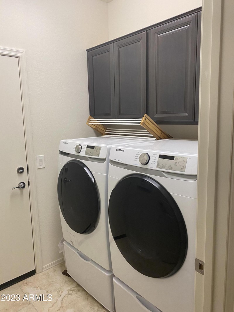 70F5DDEA-0771-4EE9-A61A-68A6234C3CE3