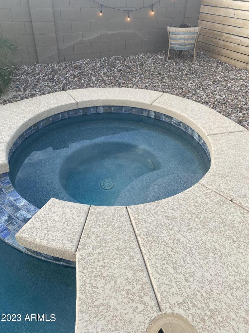 22823C50-BB4D-4304-9D5F-17316442E35A