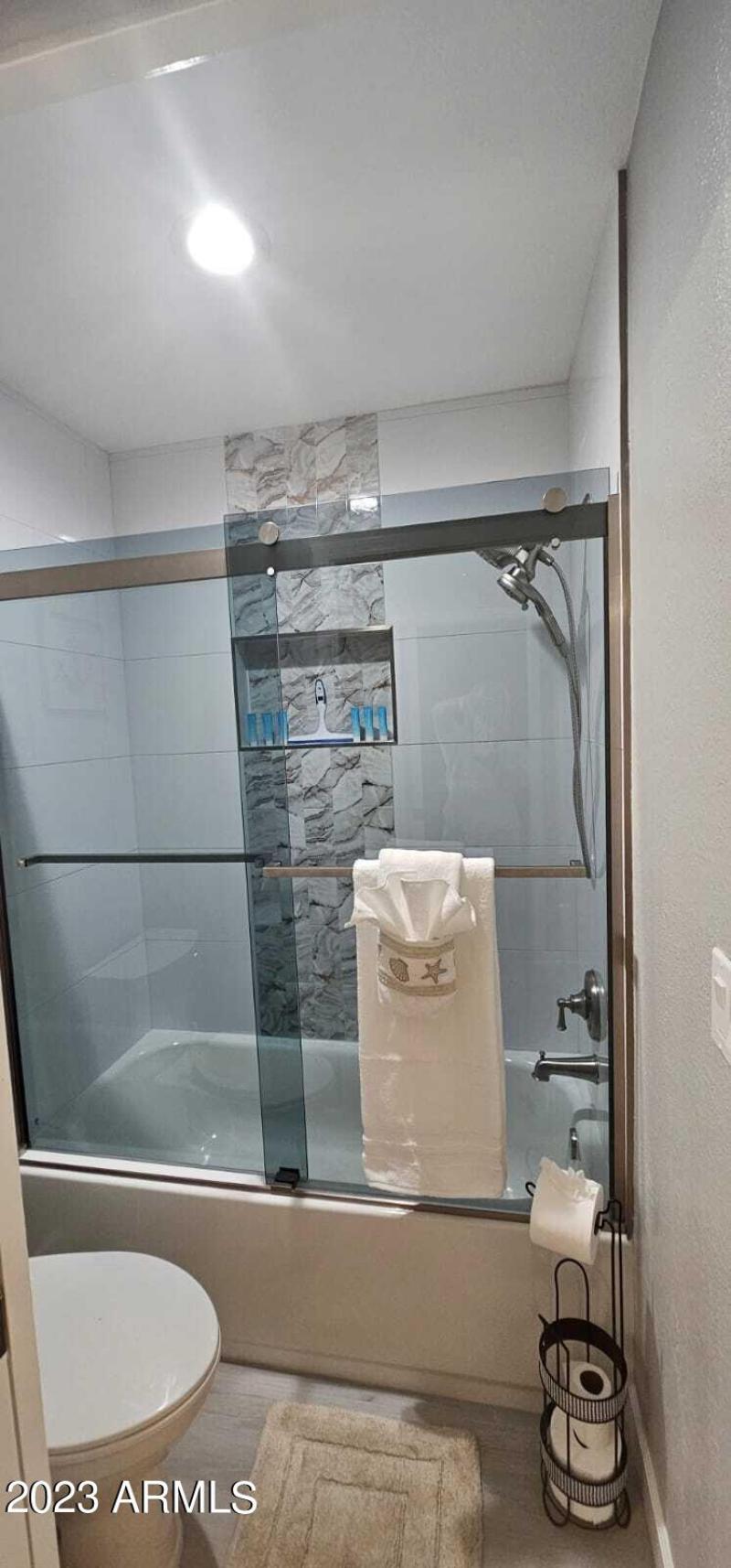 Master bath 3