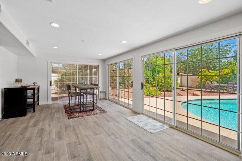 Radiant Arizona Room w/ wine cooler