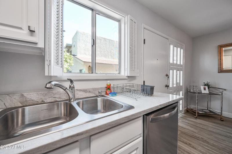 ocupix-4600N68S330-12