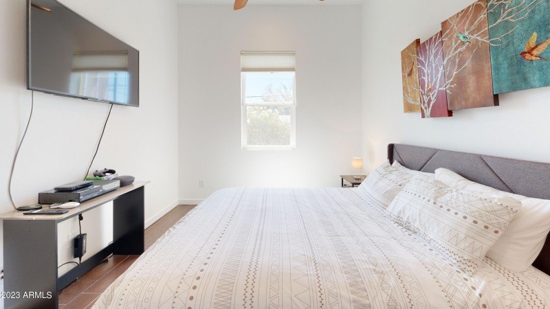 1202-E-Colter-St-Bedroom(5)