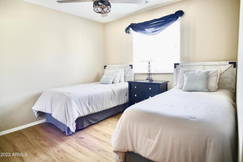 7D238A90-C4F9-4AB1-A9AA-BD7E4655BAE4_1_2