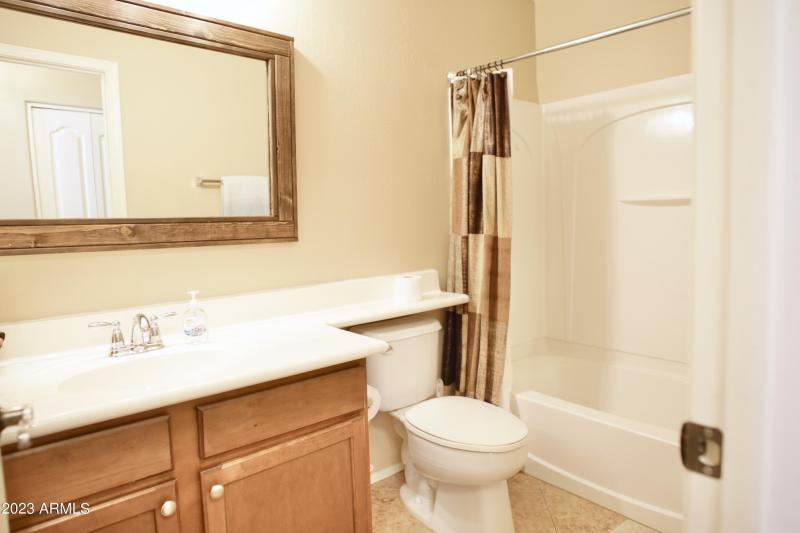 91C60B7D-C35B-4641-93AD-3732FC417F53_1_2